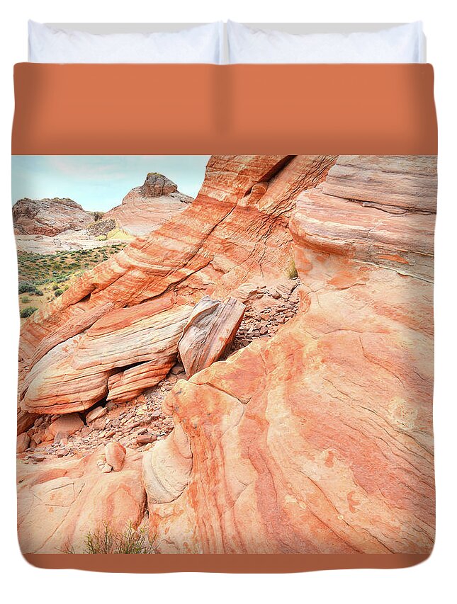 Valley Of Fire State Park Duvet Cover featuring the photograph Striped Sandstone along Park Road in Valley of Fire by Ray Mathis