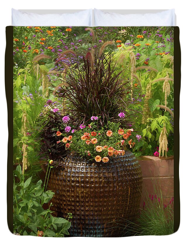 Botanic Gardens Duvet Cover featuring the photograph Summer Pot by Marilyn Cornwell