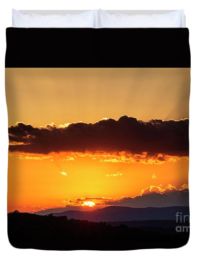 Maine Duvet Cover featuring the photograph Sun Rays and the Setting Sun by Alana Ranney