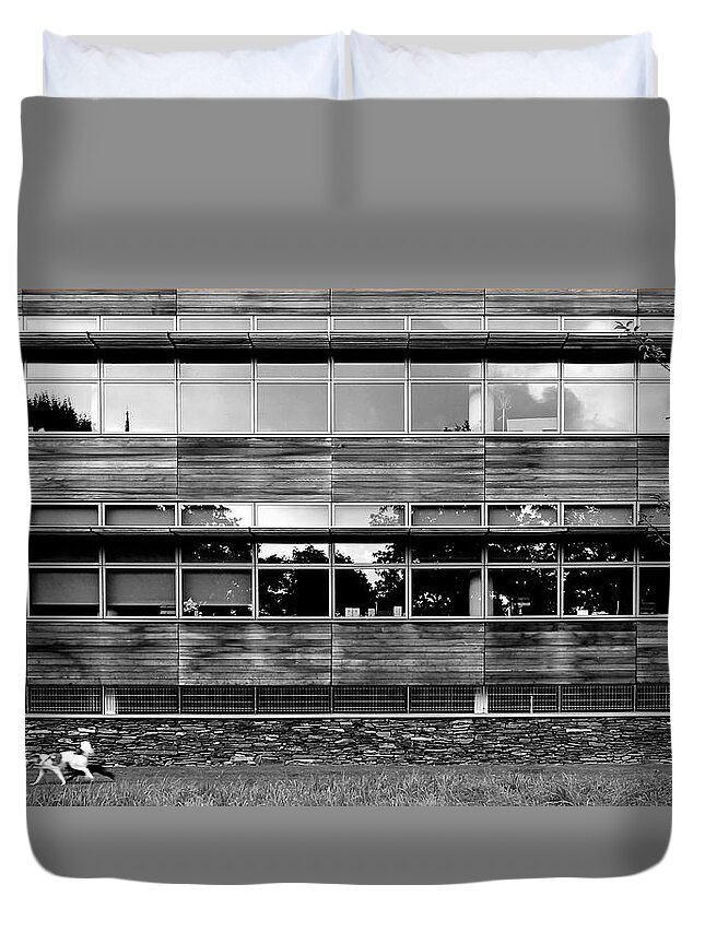 Street Photography Duvet Cover featuring the photograph Sunday walk by Pedro Fernandez