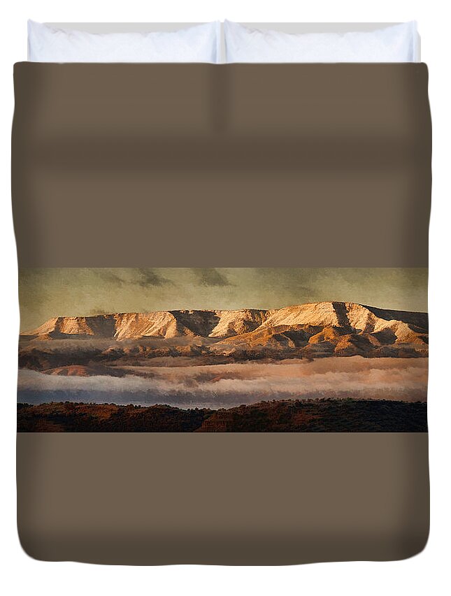 Sunrise Duvet Cover featuring the photograph Sunrise Glow pano Pnt by Theo O'Connor