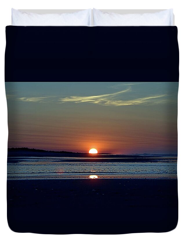 Seas Duvet Cover featuring the photograph Sunrise I X by Newwwman
