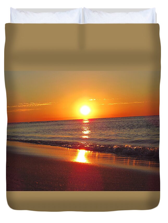 Sunrise Duvet Cover featuring the digital art Sunrise by Kathleen Illes