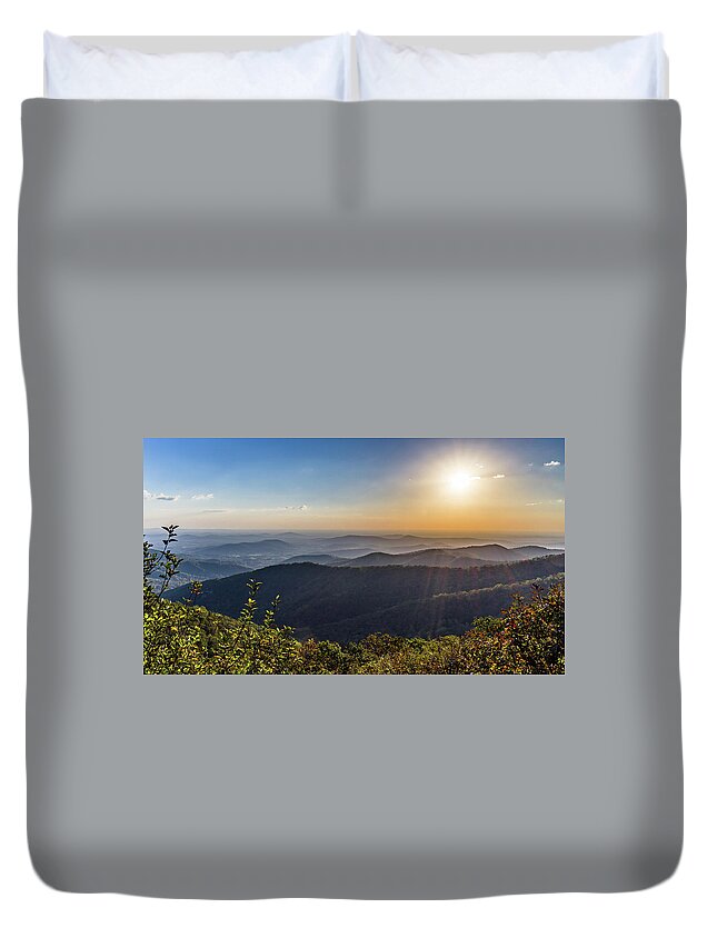 Appalachia Duvet Cover featuring the photograph Sunrise over the Misty Mountains by Lori Coleman