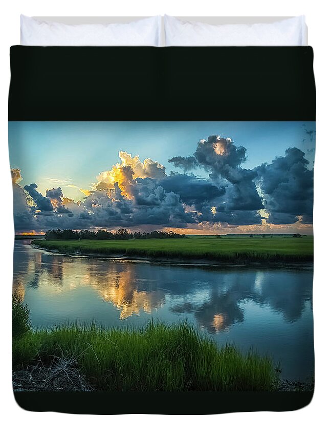 Harris Neck Duvet Cover featuring the photograph Sunrise over the South Newport River by Ray Silva