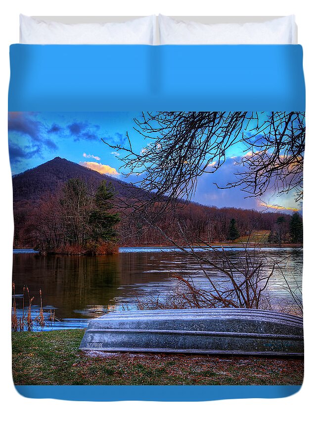 Snow Duvet Cover featuring the photograph Sunset at Abbott Lake by Steve Hurt