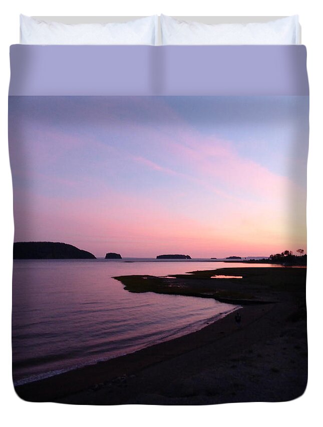 Nova Scotia Duvet Cover featuring the photograph Sunset at Five Islands by Joel Deutsch