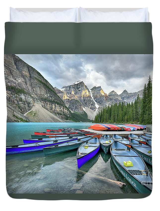 Moraine Lake Duvet Cover featuring the photograph Sunset at Moraine lake by Paul Quinn