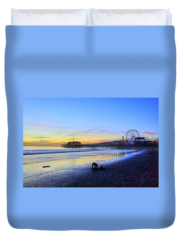 Pier Duvet Cover featuring the photograph Sunset Child by Richard Omura