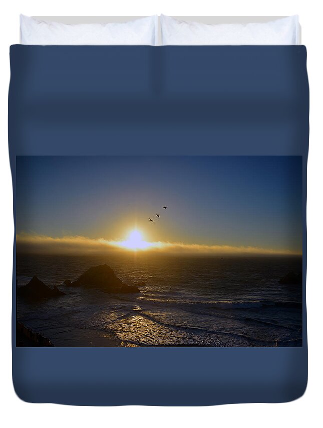Photo Duvet Cover featuring the photograph Sunset in San Francisco by Dragan Kudjerski