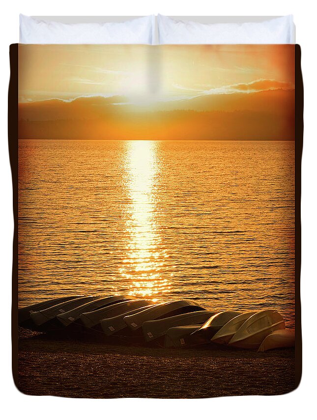 Mist Duvet Cover featuring the photograph Sunset on Quinault by Michael Hope