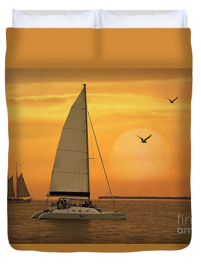 Activity Duvet Cover featuring the photograph Sunset Sail by Juli Scalzi