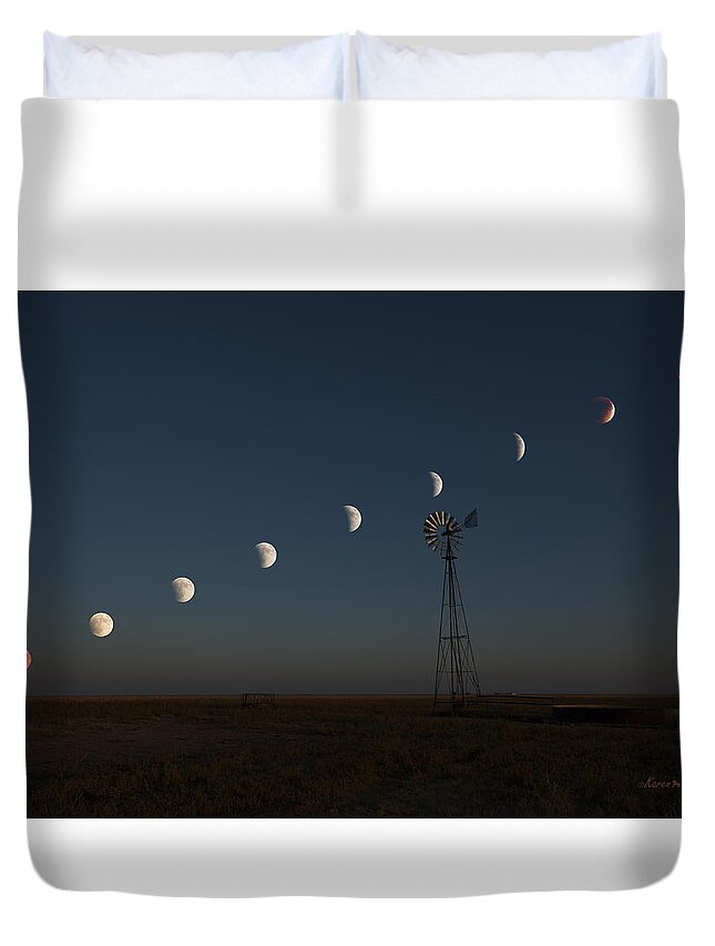 Night Photography Duvet Cover featuring the photograph Super Comanche Blood Moon Eclipse by Karen Slagle