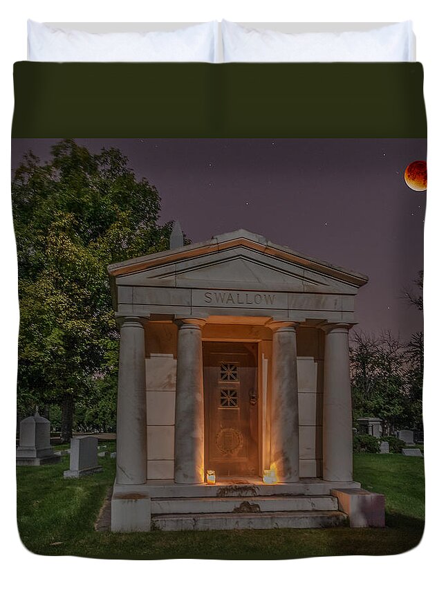 Lunar Eclipse Duvet Cover featuring the photograph Swallow Mausoleum Under the Blood Moon by Stephen Johnson