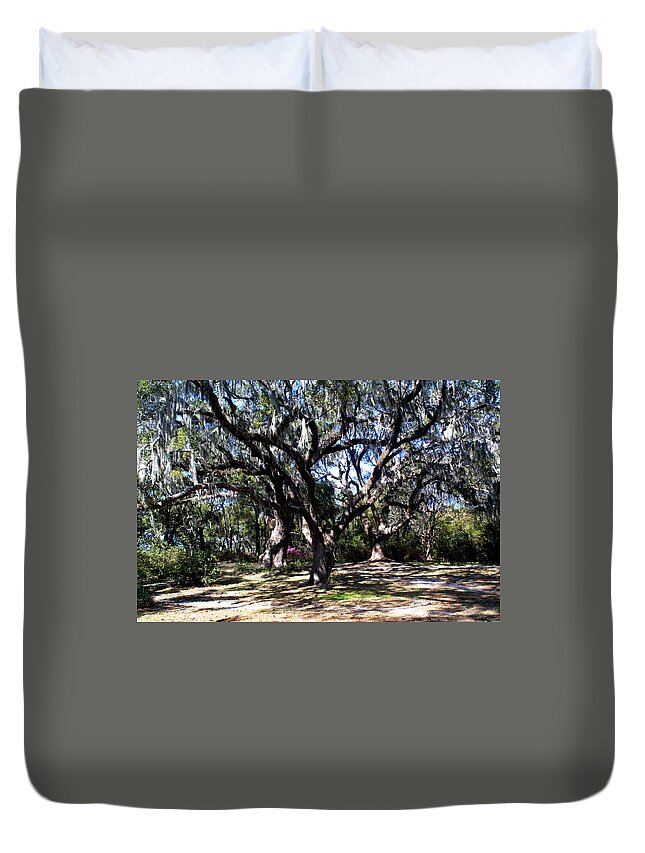 Landscape Duvet Cover featuring the photograph Swaying by Jean Wolfrum