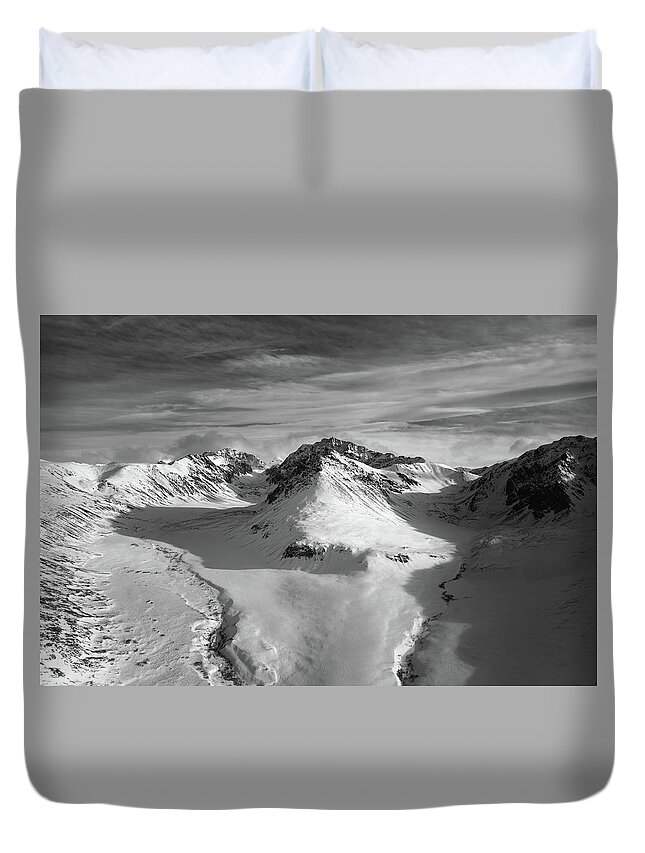 Alaska Duvet Cover featuring the photograph Talkeetna Mountains #2 by Scott Slone
