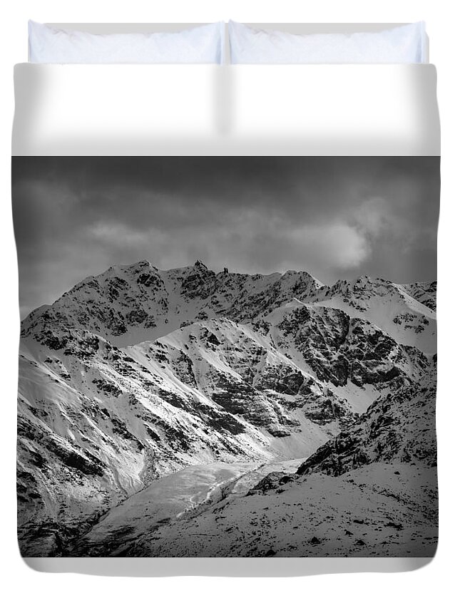 Alaska Duvet Cover featuring the photograph Talkeetna Mountains, Alaska by Scott Slone