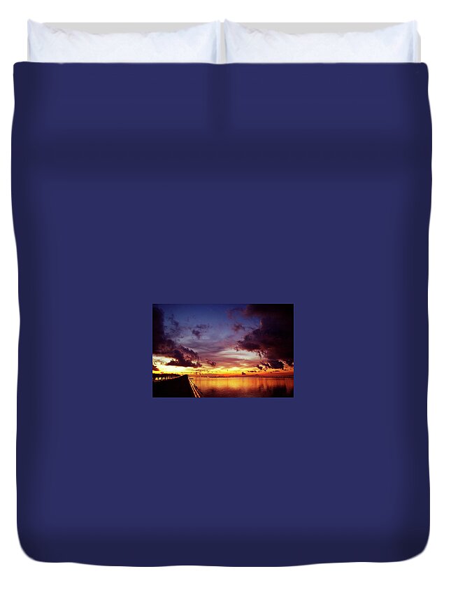 Sunrise Duvet Cover featuring the photograph Tampa Dawn by Stoney Lawrentz