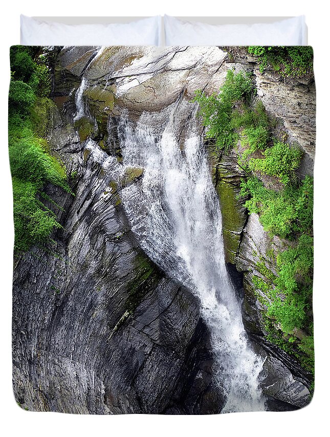 Taughannock Falls Duvet Cover featuring the photograph Taughannock Falls Upper Rim Trail by Christina Rollo