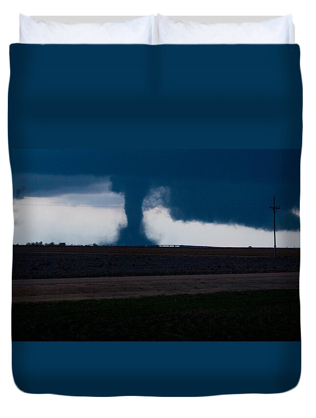 Kansas Tornado Duvet Cover featuring the photograph Terror on the Horizon in Western Kansas by Shirley Heier