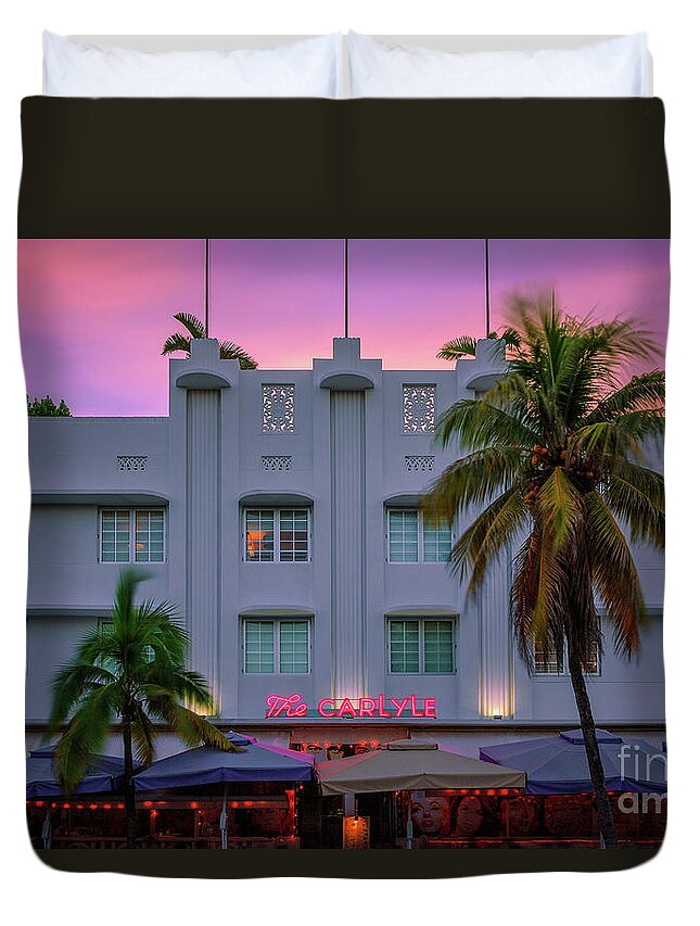 The Carlyle Hotel Duvet Cover featuring the photograph The Bird Cage by Doug Sturgess