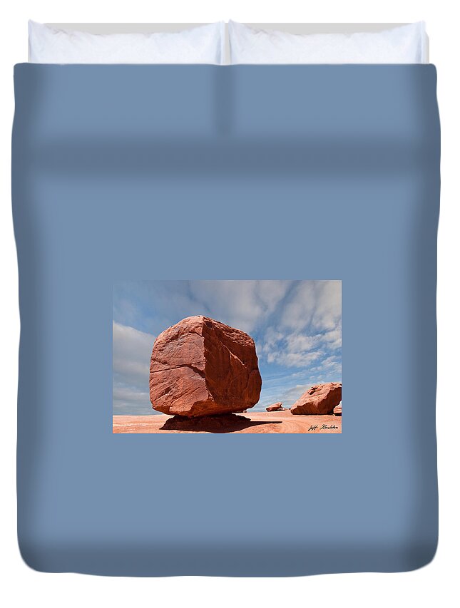 Arid Climate Duvet Cover featuring the photograph The Cube at Monument Valley by Jeff Goulden