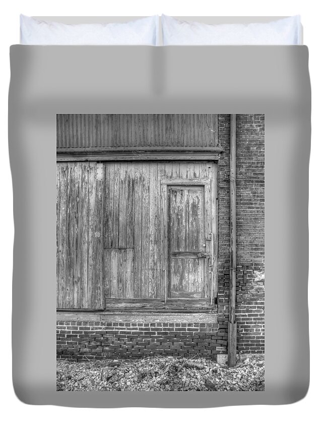 Building Duvet Cover featuring the photograph The Door BW by Douglas Settle