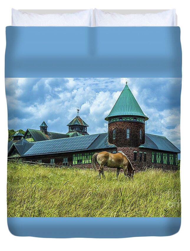 Vermont Duvet Cover featuring the photograph The Farm Barn by Scenic Vermont Photography