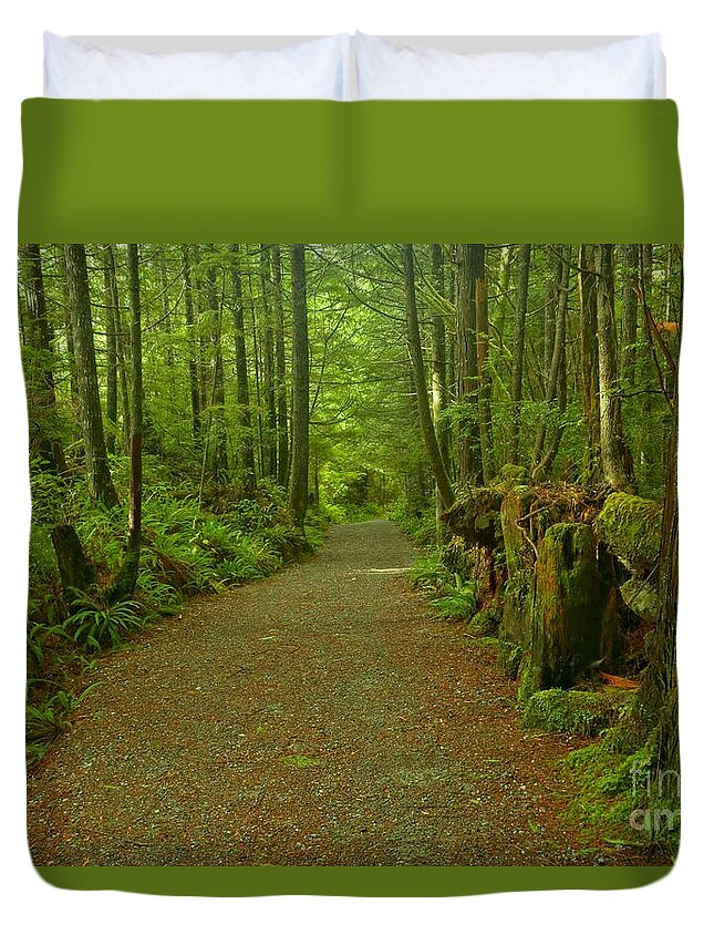 Willowbrae Duvet Cover featuring the photograph The Green Path At Pacific Rim by Adam Jewell