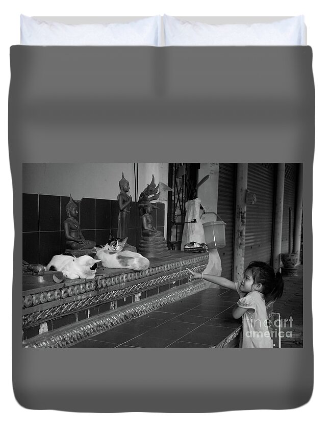 Temple's Cats Duvet Cover featuring the photograph The Little Girl And The Temple's Cats by Michelle Meenawong