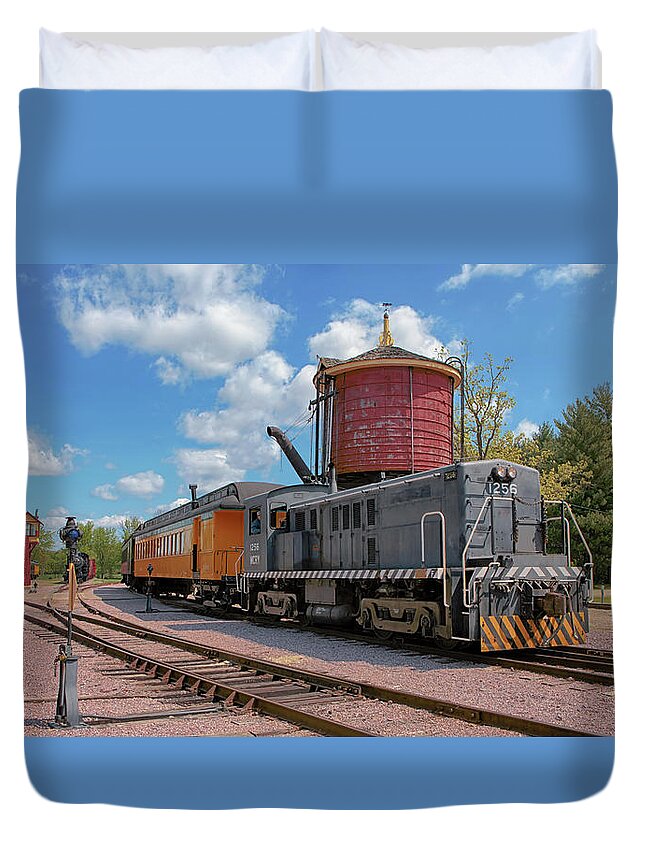 North Freedom Duvet Cover featuring the photograph The Mid Continent 1256 by Susan Rissi Tregoning