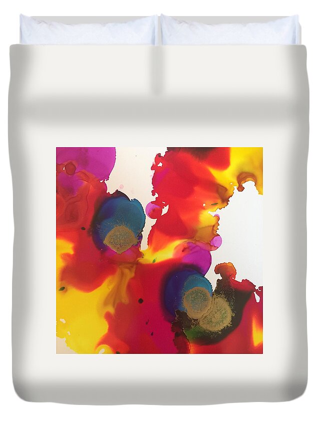 Abstract Duvet Cover featuring the painting The Scream by Tara Moorman
