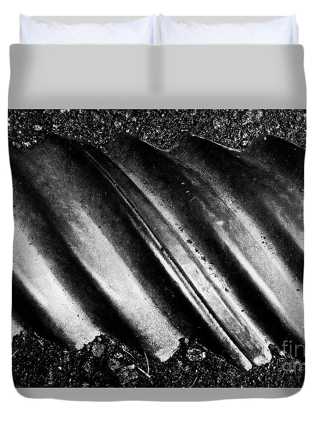 Digital Natural Abstract Photo Duvet Cover featuring the photograph The Seam BW by Tim Richards