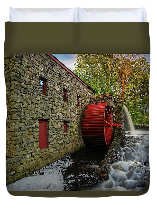 Central Massachusetts Duvet Cover featuring the photograph The Sudbury Grist Mill by Juergen Roth