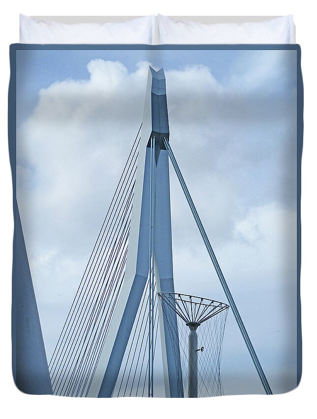 Rotterdam Duvet Cover featuring the photograph The Swan 16 by Randall Weidner