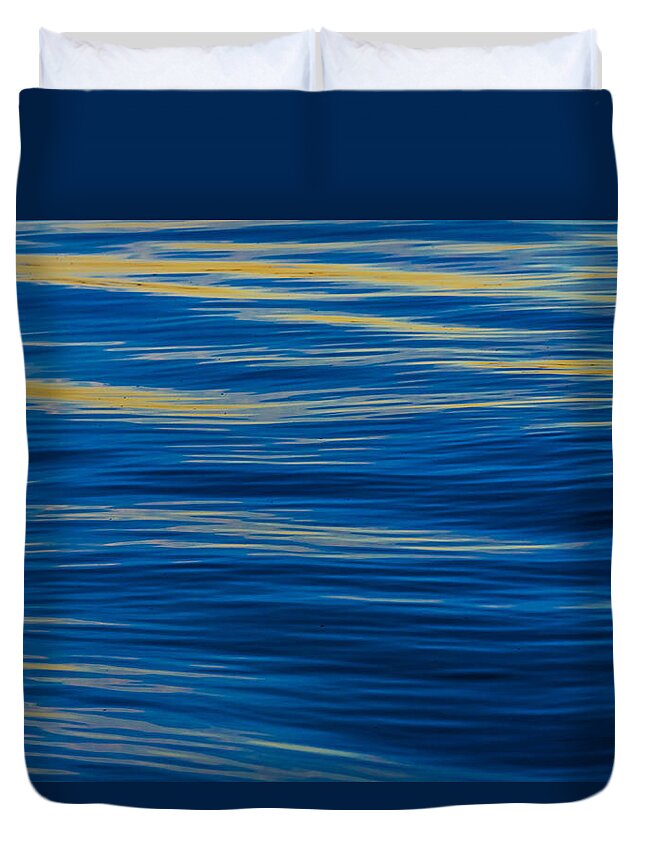 Water Duvet Cover featuring the photograph The Waves. by Elmer Jensen