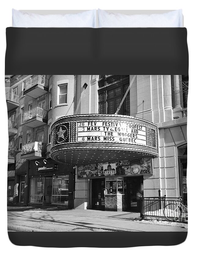 Street Photography Duvet Cover featuring the painting Theatre Rialto Montreal by Reb Frost
