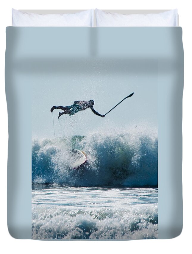 Surf Duvet Cover featuring the photograph This is going to hurt by Steven Natanson