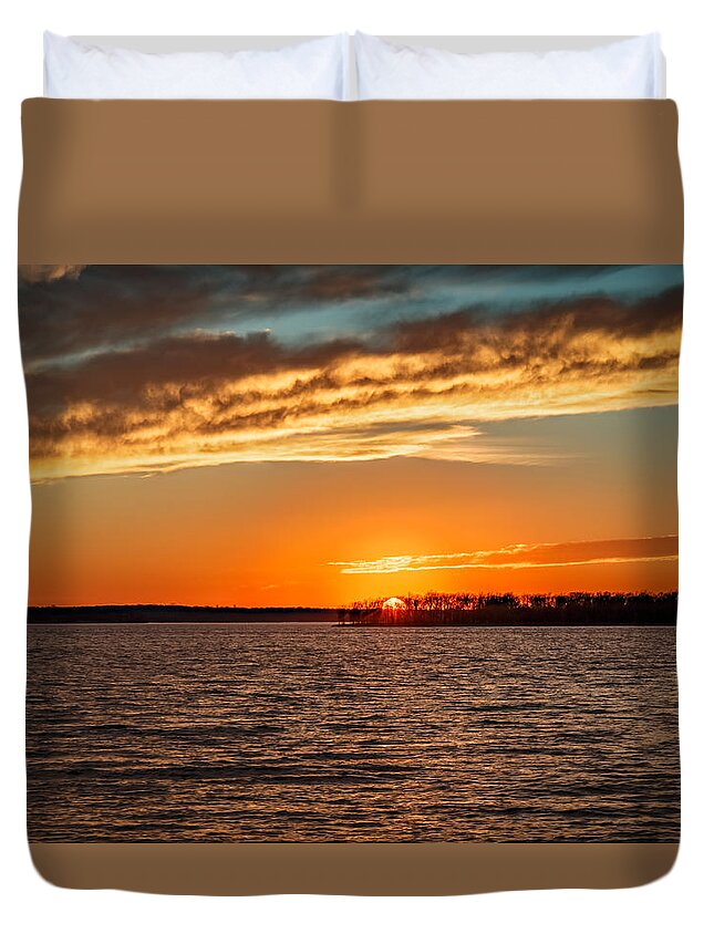 Horizontal Duvet Cover featuring the photograph Thunderbird Sunset by Doug Long