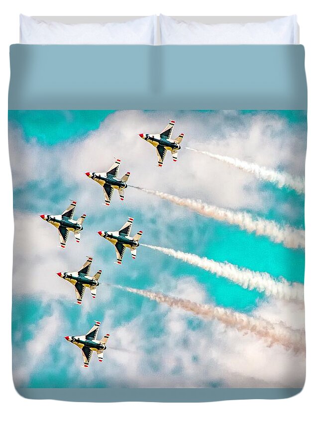  F16 Duvet Cover featuring the photograph Thunderbirds - All 6 by Bill Gallagher