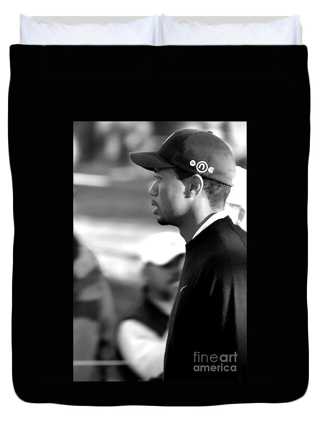Golf Duvet Cover featuring the photograph Tiger Woods BW 2005 by Chuck Kuhn