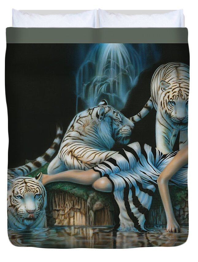  Duvet Cover featuring the painting Tigress by Wayne Pruse