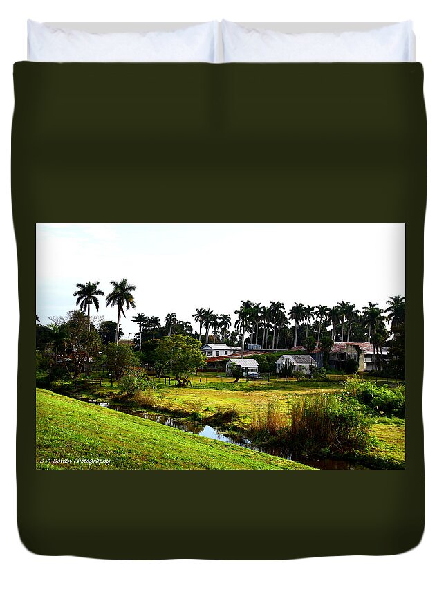 Pahokee Duvet Cover featuring the photograph Town of Pahokee by Barbara Bowen