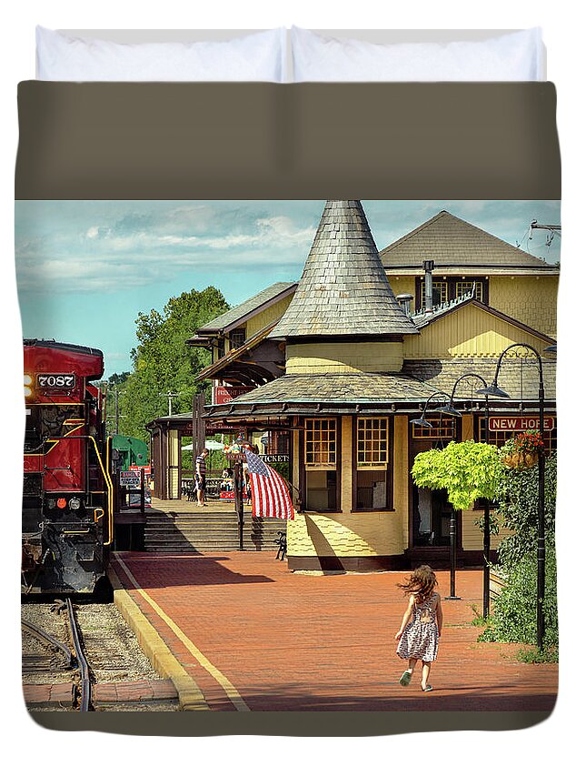 New Hope Duvet Cover featuring the photograph Train Station - There will always be hope by Mike Savad