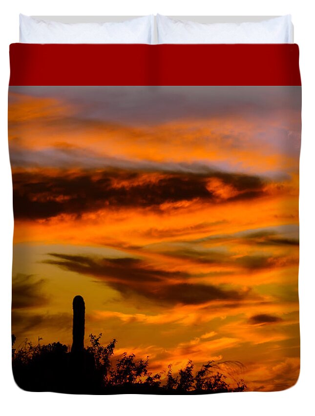 Moon.sunset Duvet Cover featuring the photograph Transition by Mark Myhaver