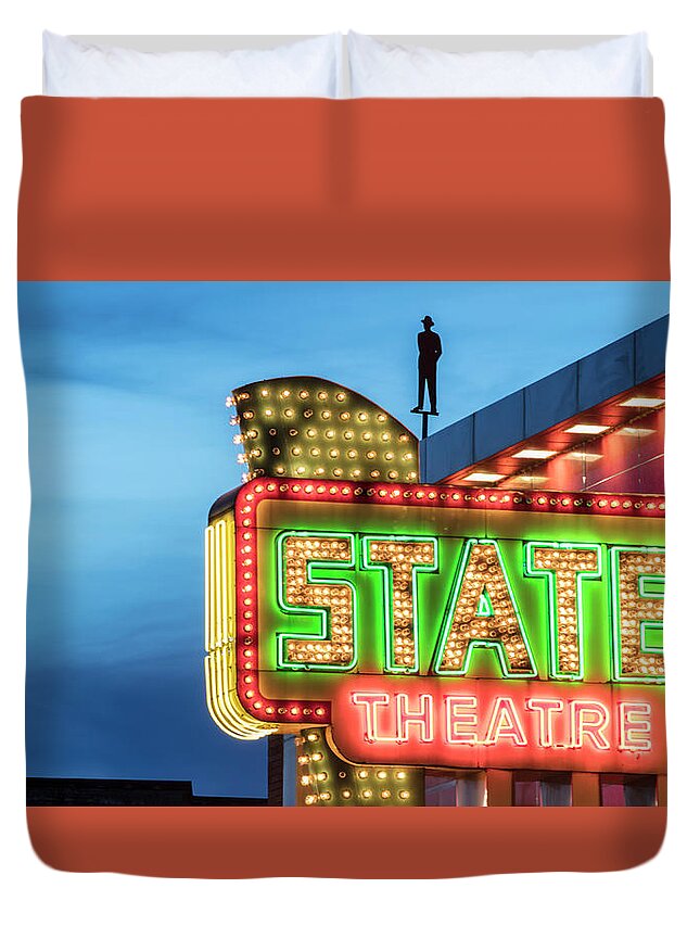 Canon 5dsr Duvet Cover featuring the photograph Traverse City State Theatre by John McGraw