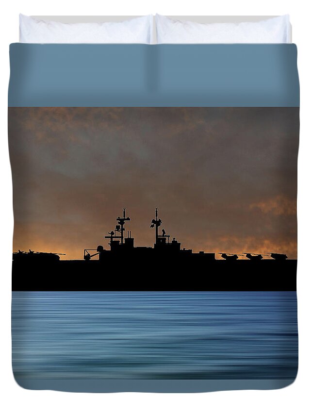 Uss Essex Duvet Cover featuring the photograph USS Essex 1992 v3 by Smart Aviation