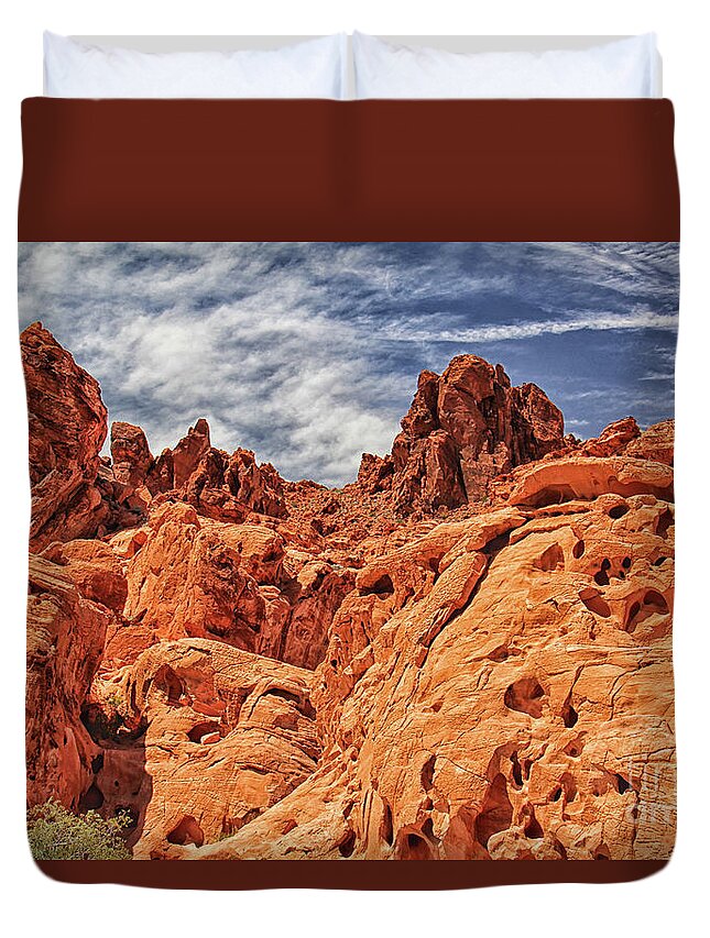Mariola Duvet Cover featuring the photograph Valley of Fire by Kasia Bitner