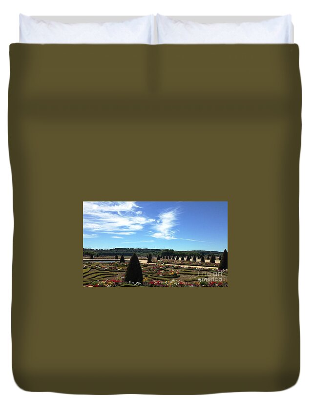 Gardens Duvet Cover featuring the photograph Versailles Palace Gardens by Therese Alcorn
