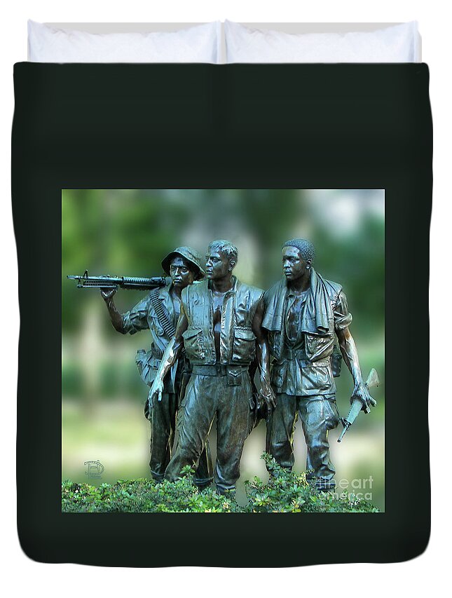 Vietnam Memorial Duvet Cover featuring the photograph Vietnam Memorial Soldiers by Daniel Hebard